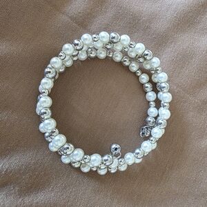 Elegant Silver and Pearl Bracelet